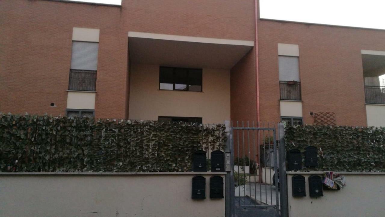 Hillary E Vale Room Rome Exterior photo